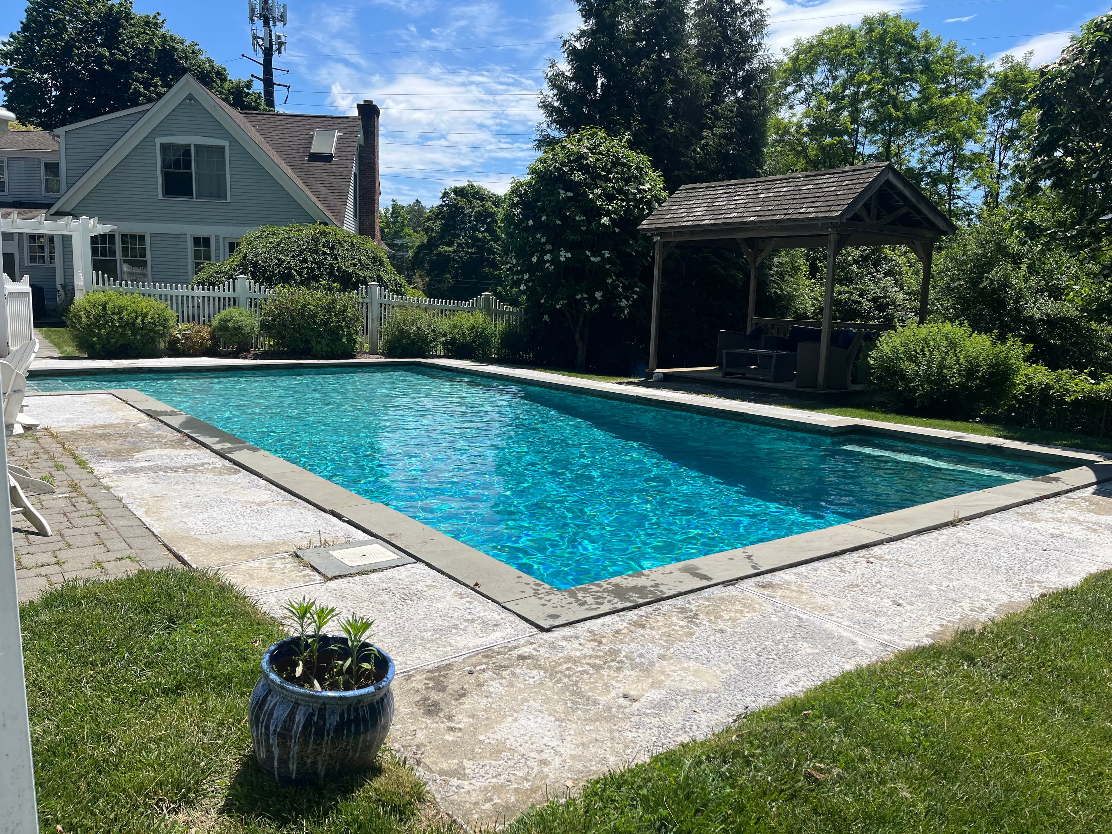 Pool equipment pad with modern variable-speed pump and filter